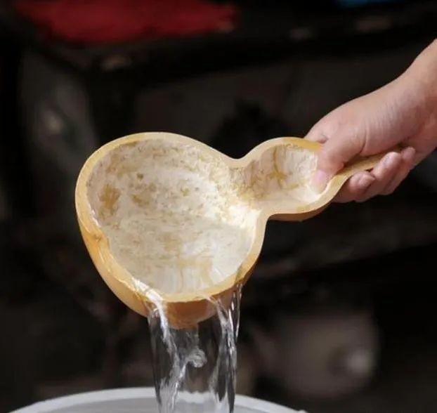 央妈浇的第一瓢冷水