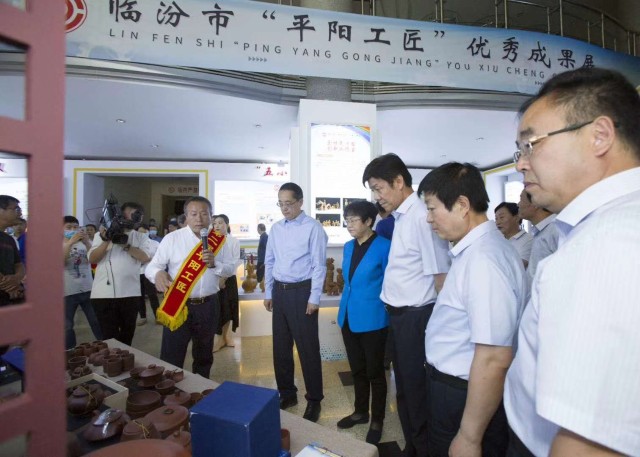 中國專業(yè)人才庫紫砂、陶瓷研究鑒定發(fā)展中心成立，落戶山西鄉(xiāng)寧縣