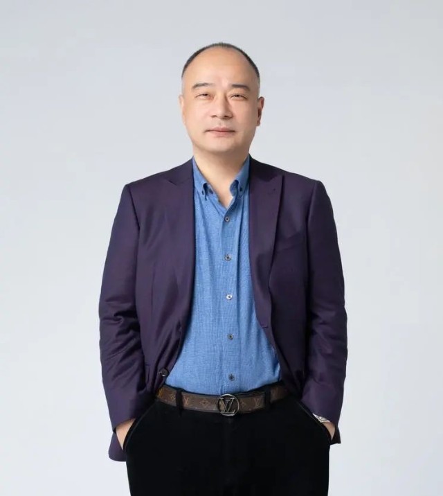 叶峰春:从珠宝匠人到创办叶氏精工,他说要打造百年首