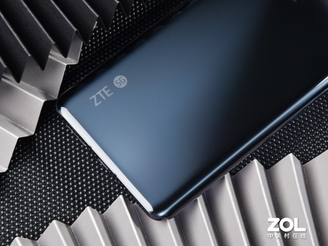 支持144hz高刷的自拍手机中兴s30pro精美图赏