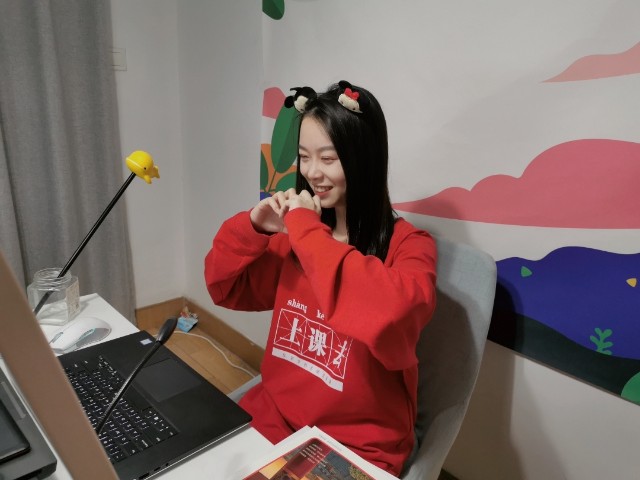 回顾黄婧玉的从教生涯,获得的荣誉多种多样:作业帮