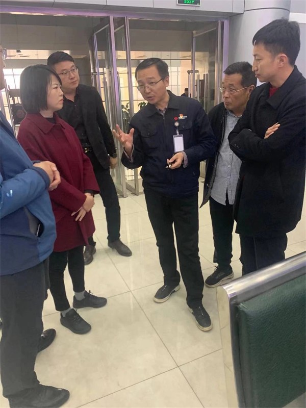 内蒙古西蒙集团总裁连茹一行参观交流察哈素煤矿智能化建设