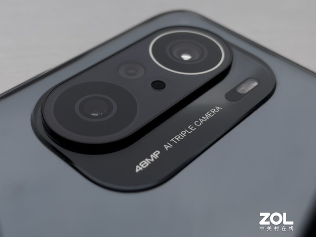 redmik40评测1999元起焊上旗舰机之门