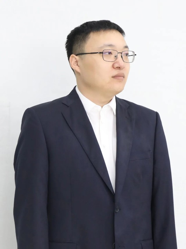 易事特集团董事长何佳树立持续创新意识每一天都是新起点