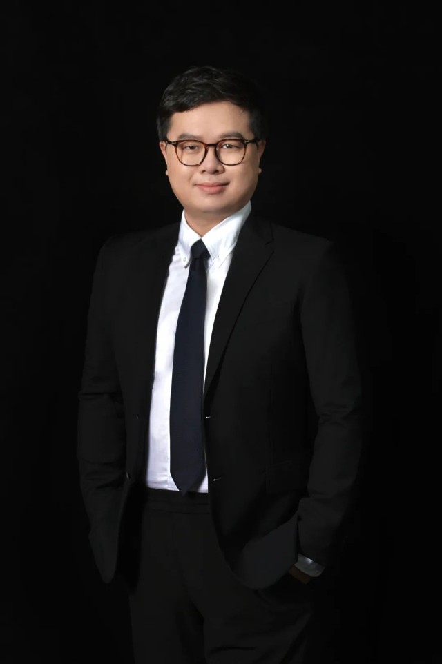 4年长成国货彩妆第一品牌老板说广州的土地特别肥沃五四特写61大