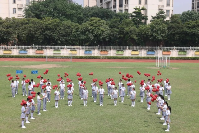 「震撼首發(fā)」番禺執(zhí)信中學為建黨100周年獻禮MV《紅旗飄飄》