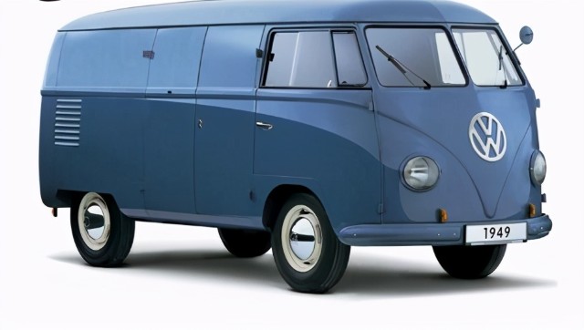 1951年,更豪华的载客版本samba minibus登场,结合双色车身,可折叠式