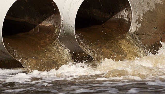 污水处理厂向河道直排污水多年生态环境部对东北两企业挂牌督办