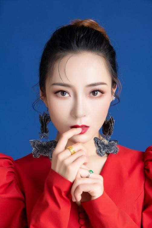 劉九兒出席《超級網紅》欄目啟動儀式暨明星網紅之夜