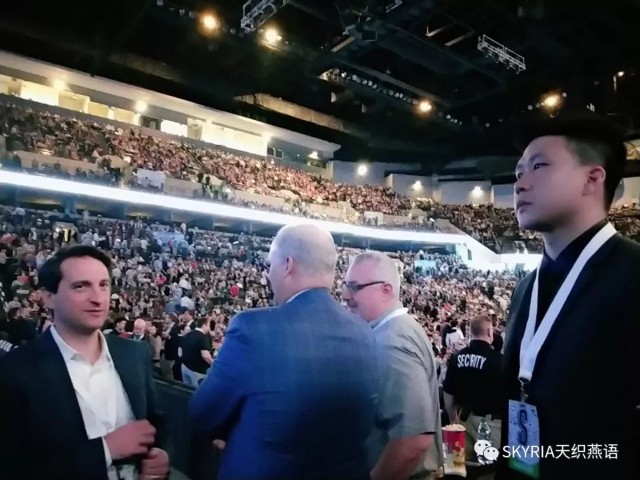 天织燕语集团董事长刘成伟受邀参会巴菲特股东大会