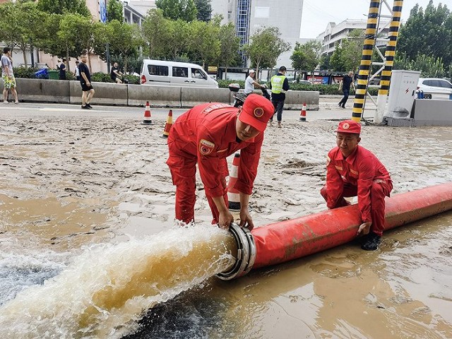 图集河南抢险救灾现场