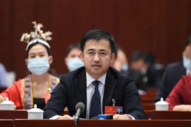 福建老人创下基业，给3位儿女千亿财富，山西首富6兄妹齐上富豪榜