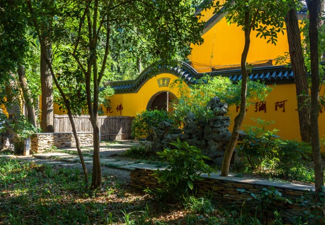 摄图网_501677394_banner_南京灵谷寺素食餐厅（非企业商用）.jpg