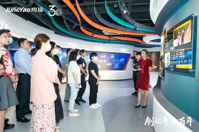 王均金：均瑶集团立百年的法宝
