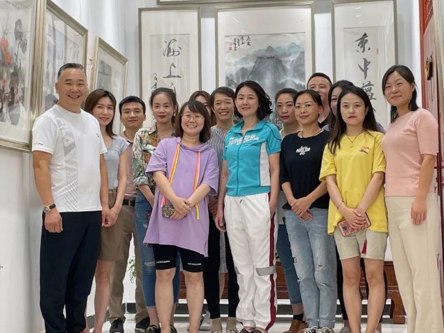 齐白石最小孙女齐慧娟做客京海墨韵畅谈艺术与收藏