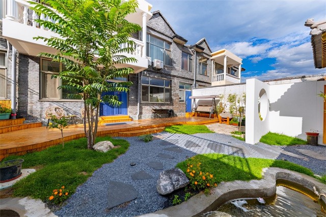 北京怀柔喇叭沟门原始森林云山居私汤民宿森林湖畔云端古村移步换景