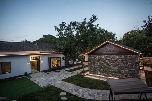 天津蓟县西井峪随遇而安民宿视野感大落窗观景同时还能品饕餮美味