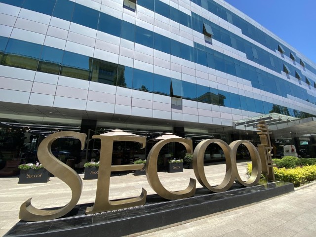 内忧外患的奢侈品电商第一股寺库怎么了