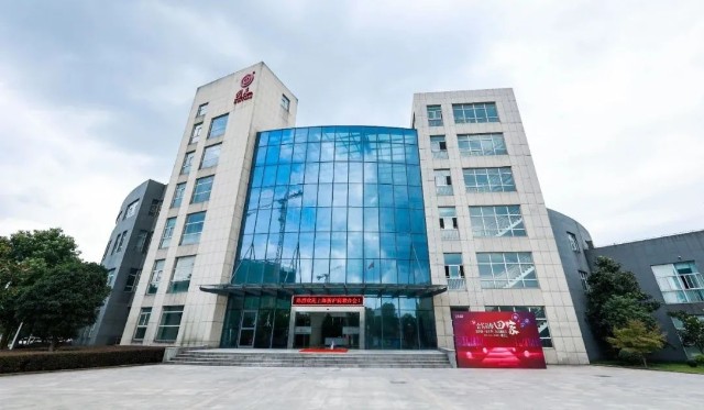 会长请你回家走进回天新材,让爱"粘"在一起