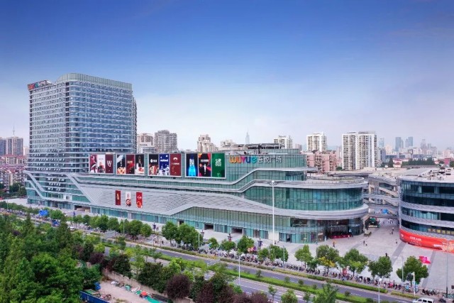 今日南京建邺吾悦广场高光启幕