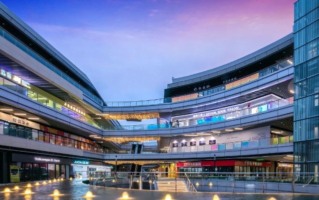 今日南京建邺吾悦广场高光启幕