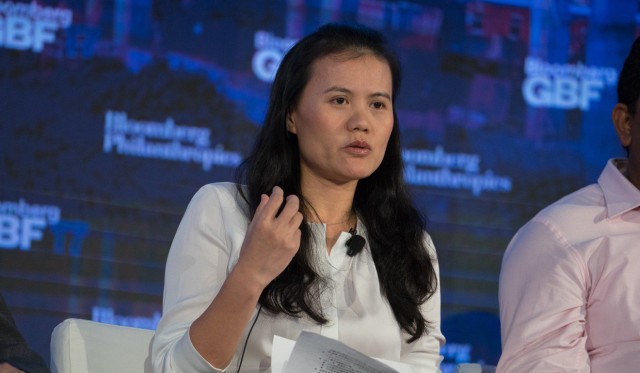 中国争议多的5大单身女富豪仅一人靠脸吃饭直播带货476亿