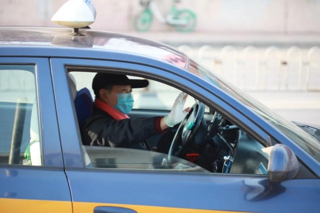 高德打车上线北京的士100家出租车企入驻