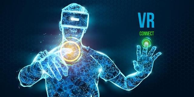 这是一张虚拟现实（VR）技术的概念图，展示了一个光线构成的人形正在使用VR头盔和手套与数字世界互动。