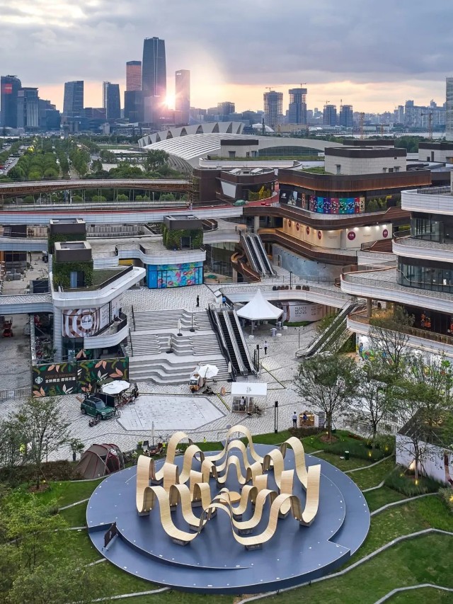 近50个mall扎堆登场挤爆十一黄金周