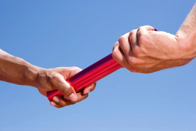 老能源今日暂熄火新能源接棒