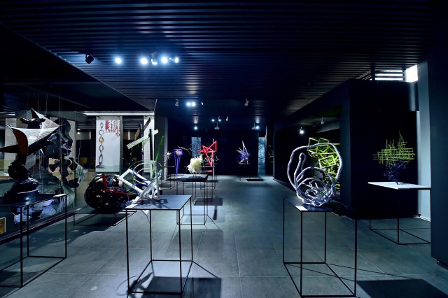 2021视觉剧场双年展在许燎源现代设计艺术博物馆绚丽启幕