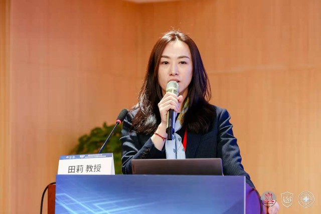 大会荣幸邀请到了来自国内相关领域高度知名的专家教授前来授课:海军