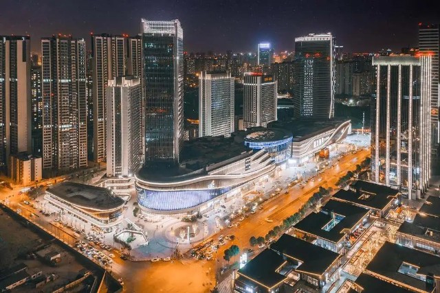 大城年轻龙湖天街商业的两个吸金秘钥