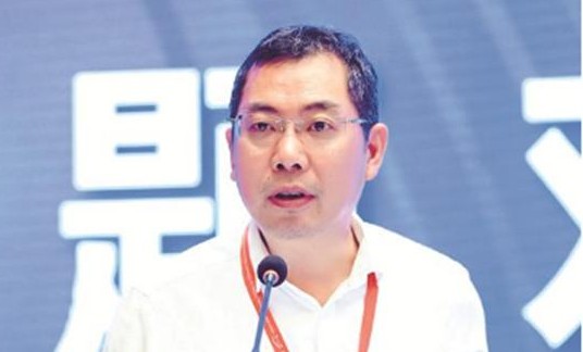 宁德时代造富录董事长副董均超千亿身家为高中同学有一对夫妇6年狂赚