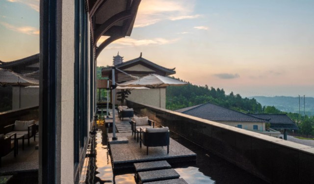 常德热市云顶温泉旅游度假区千年古温泉点亮世外桃源