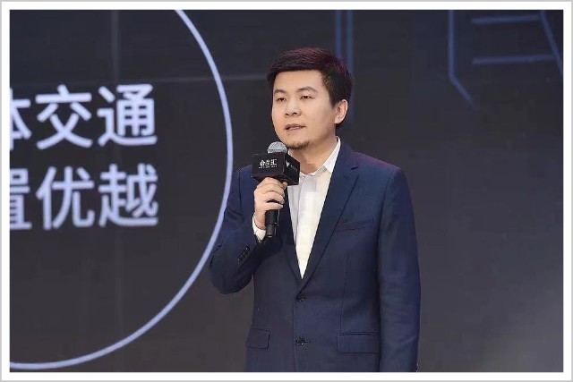 集团战略委员会主任的身份出席,而元知科技,则由其小儿子朱伟航执掌