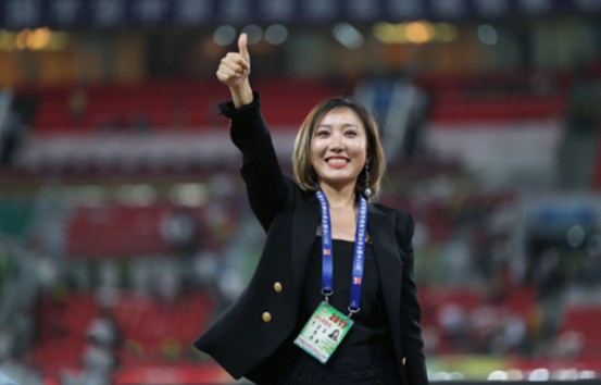 贵州队欠薪一年多利来国际聚焦中国足球美女老板的闹剧