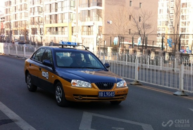 北京的士上线两月帮助90中小规模出租车企业转型升级