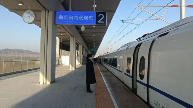 济宁高铁站图片