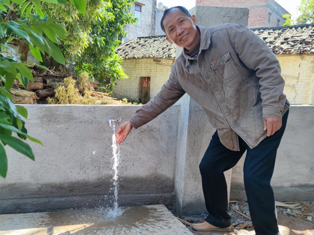 农村集中供水 何伟摄 (3).jpg