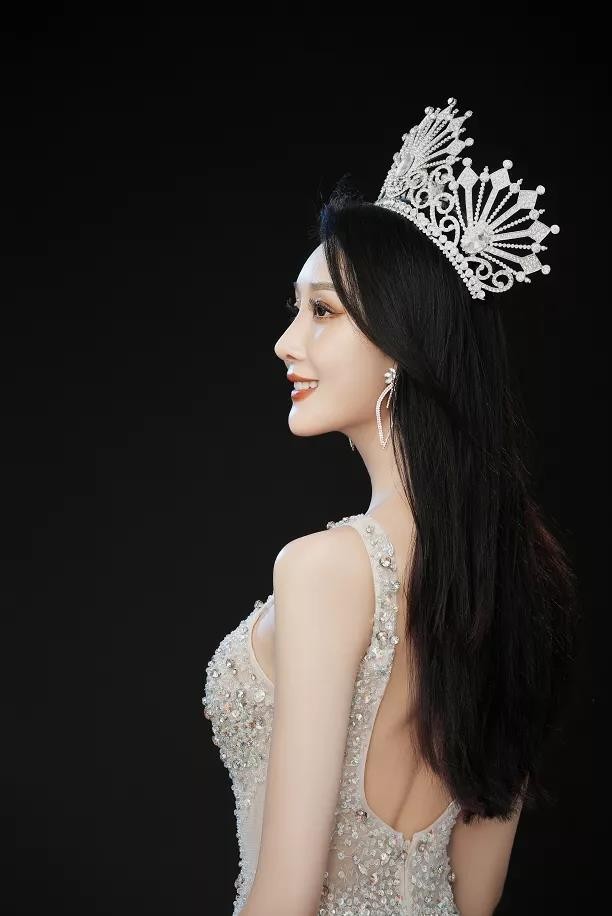 20212022年度第25届国际联合国小姐广州总冠军宋亿妮