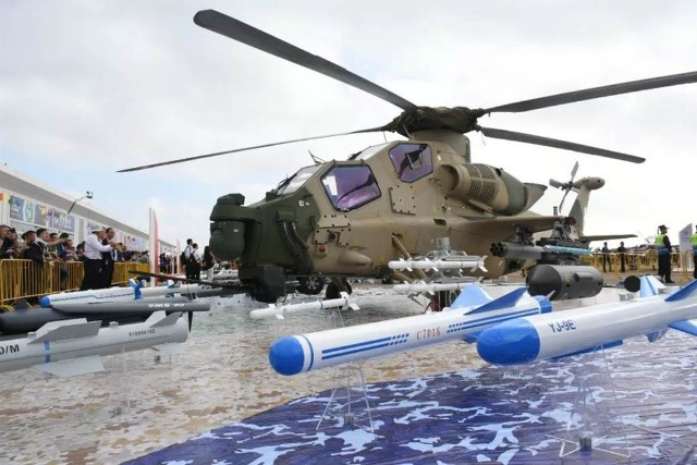 巴基斯坦已经决定取消其2018年从土耳其购买30架T129攻击直升机的订单，转向采购中国大陆制造的直-10ME武装直升机。图为在国防工业展上展示的武直-10ME。(图／环球网）