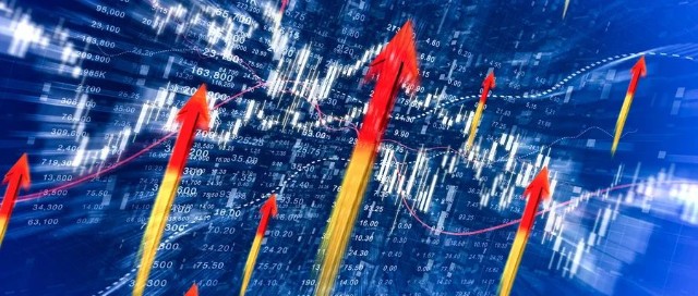 锂电行业业绩大爆发：多家公司利润预增超100%，还有公司扭亏