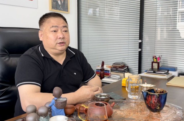谭长安的百亿帝国倒塌曾经开遍全国各地是火锅界一哥