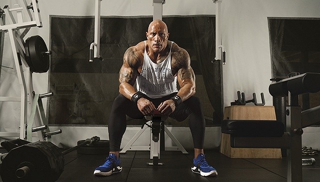 安德玛押注搏击与巨石强森共创高性能品牌