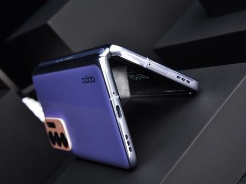 2021年折叠屏热度再起oppofindn占该类手机市场份额61