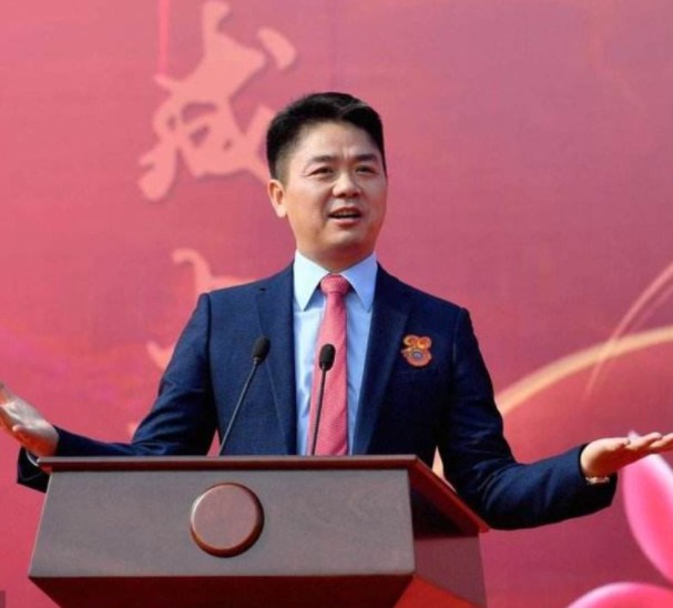 宿迁人的骄傲刘强东身价暴增不忘家乡情