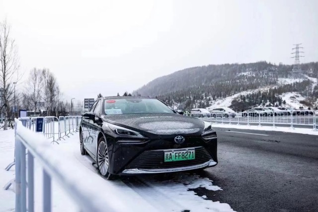 冬奥会氢能源汽车图片