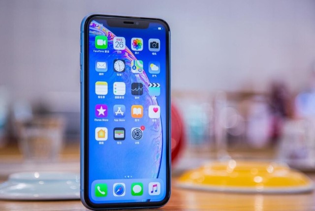 iPhone SE有三款？苹果猛攻入门级，看国产品牌如何应付