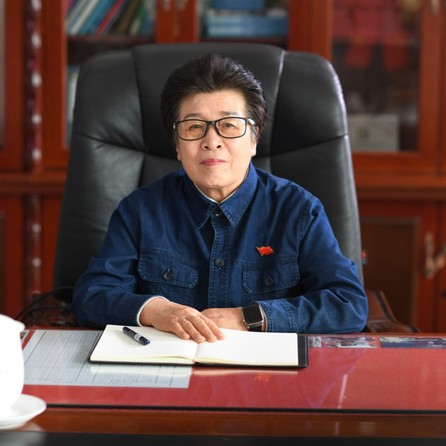 冬瑞芹,现任唐山瑞丰钢铁(集团)有限公司董事长.